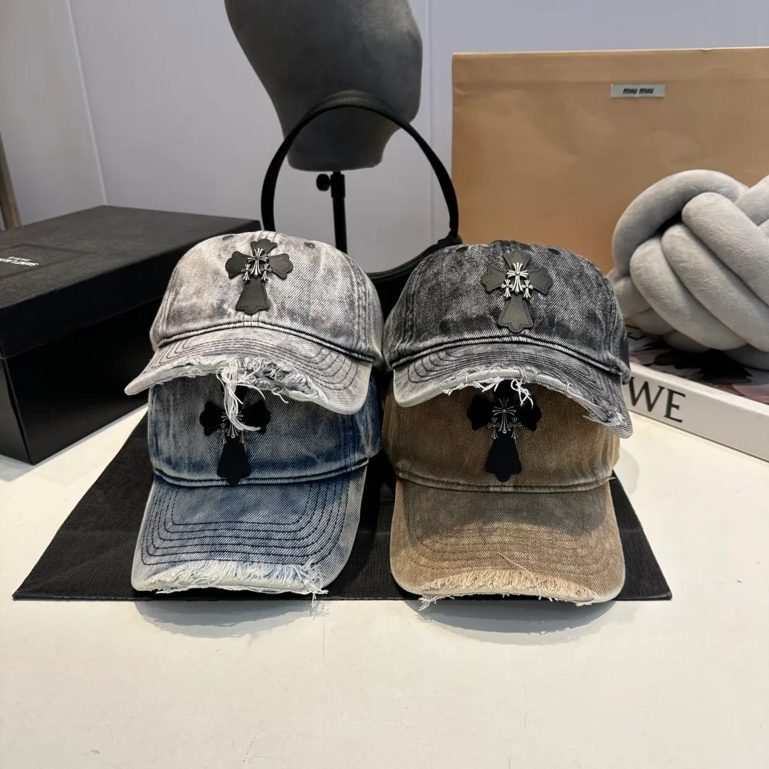 P60 Croxin's new denim denim baseball cap. Washed twill denim baseball cap. Newly launched washed denim series, casual and versatile. An artifact for spring and summer wardrobe matching.